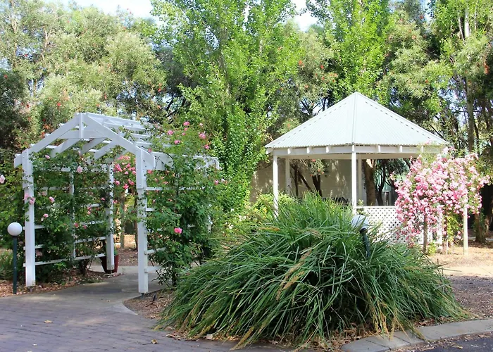 Busselton Ithaca